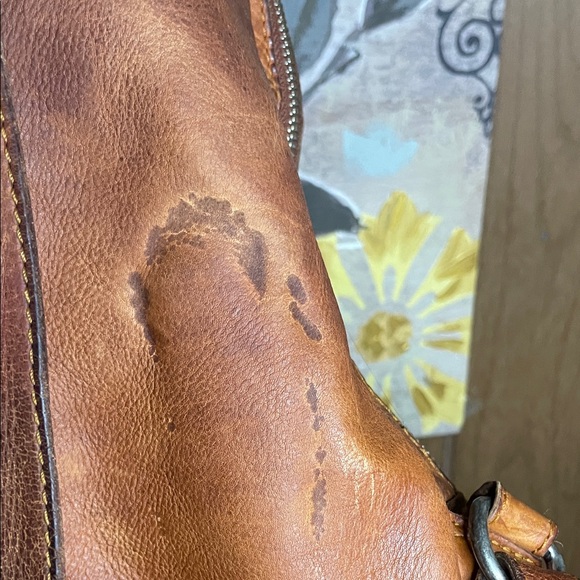 Elegant Woven Leather Backpack - Tan - Picture 3 of 13